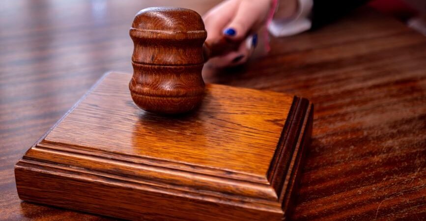 5 Legal and Copyright Risks of AI Auto Post Writer Tools in the UK